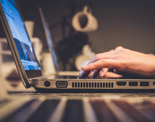 How to advertise on linkedin with 6 simple steps featured